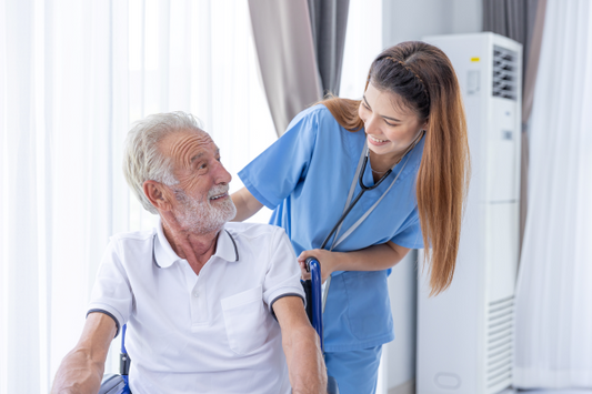 Naviguer dans les soins de la démence à domicile | Conseils